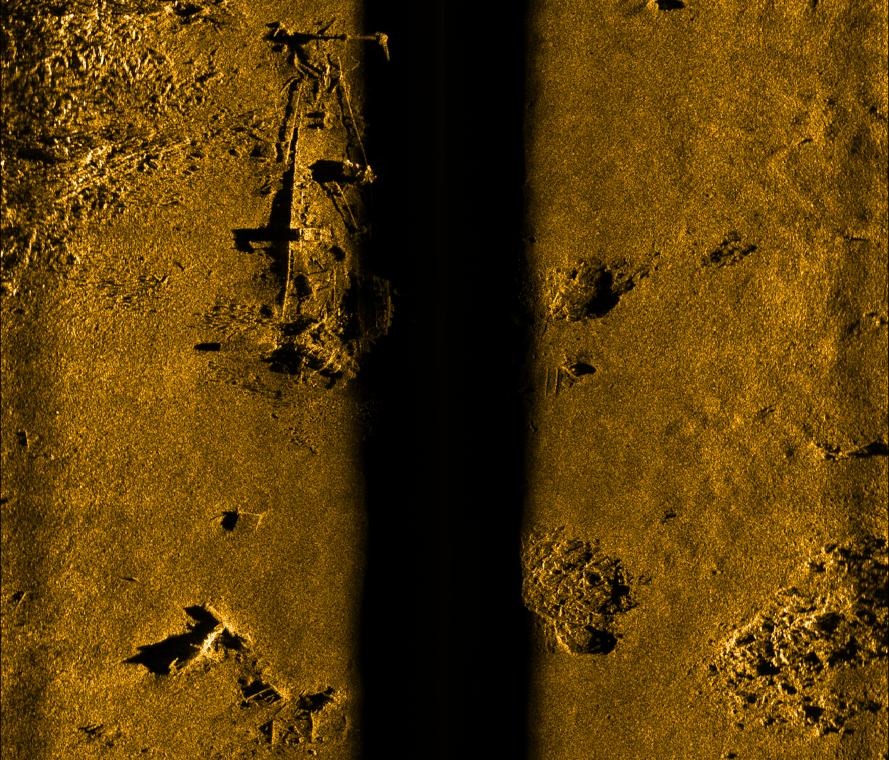 NEMO 900k Hz 15m range Chasseur wreck debris 1